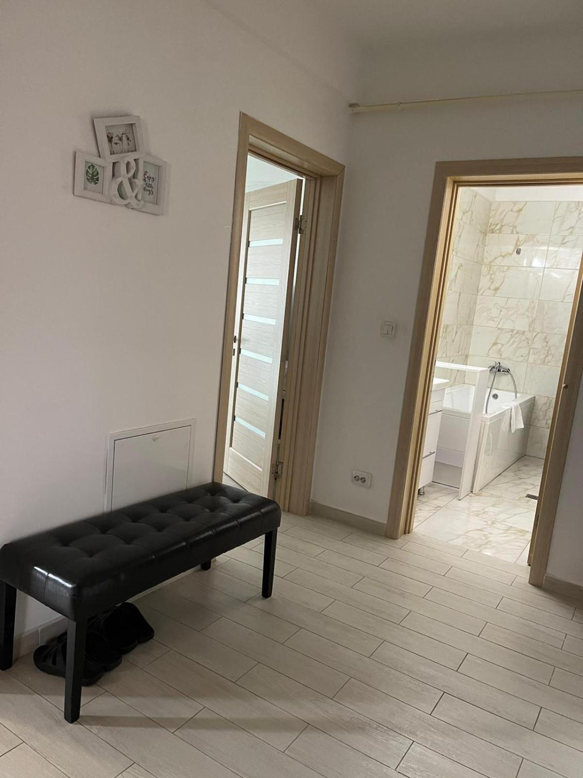 Urban Nest- Apartament Cu 2 Camere, Aproape De Iulius Mall ヤシ エクステリア 写真