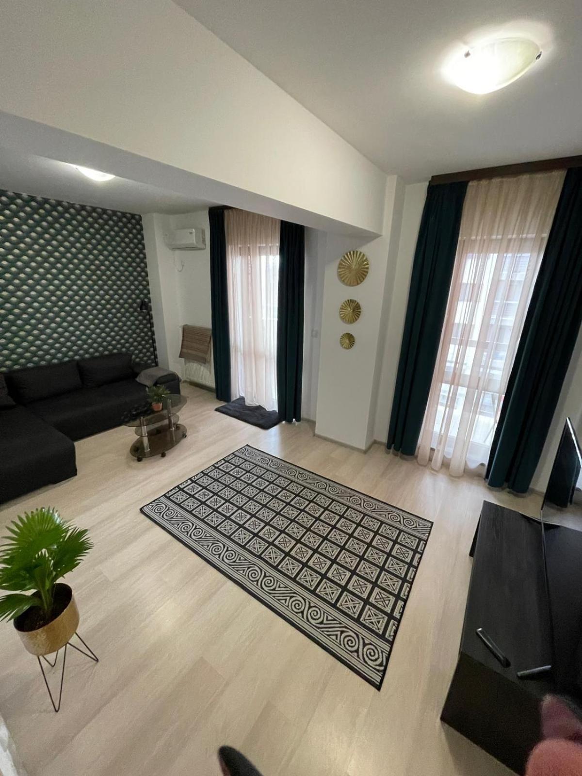 Urban Nest- Apartament Cu 2 Camere, Aproape De Iulius Mall ヤシ エクステリア 写真