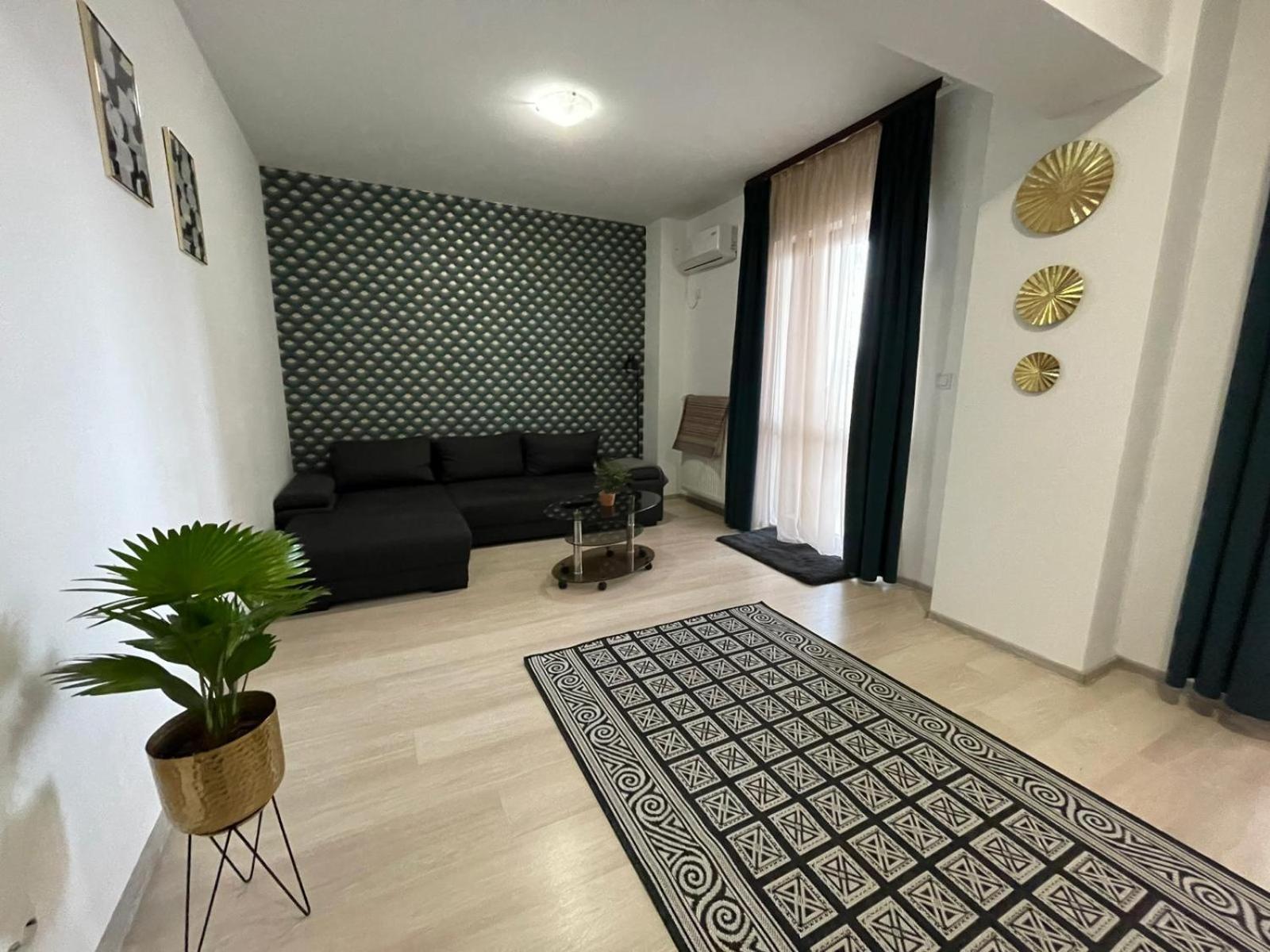 Urban Nest- Apartament Cu 2 Camere, Aproape De Iulius Mall ヤシ エクステリア 写真